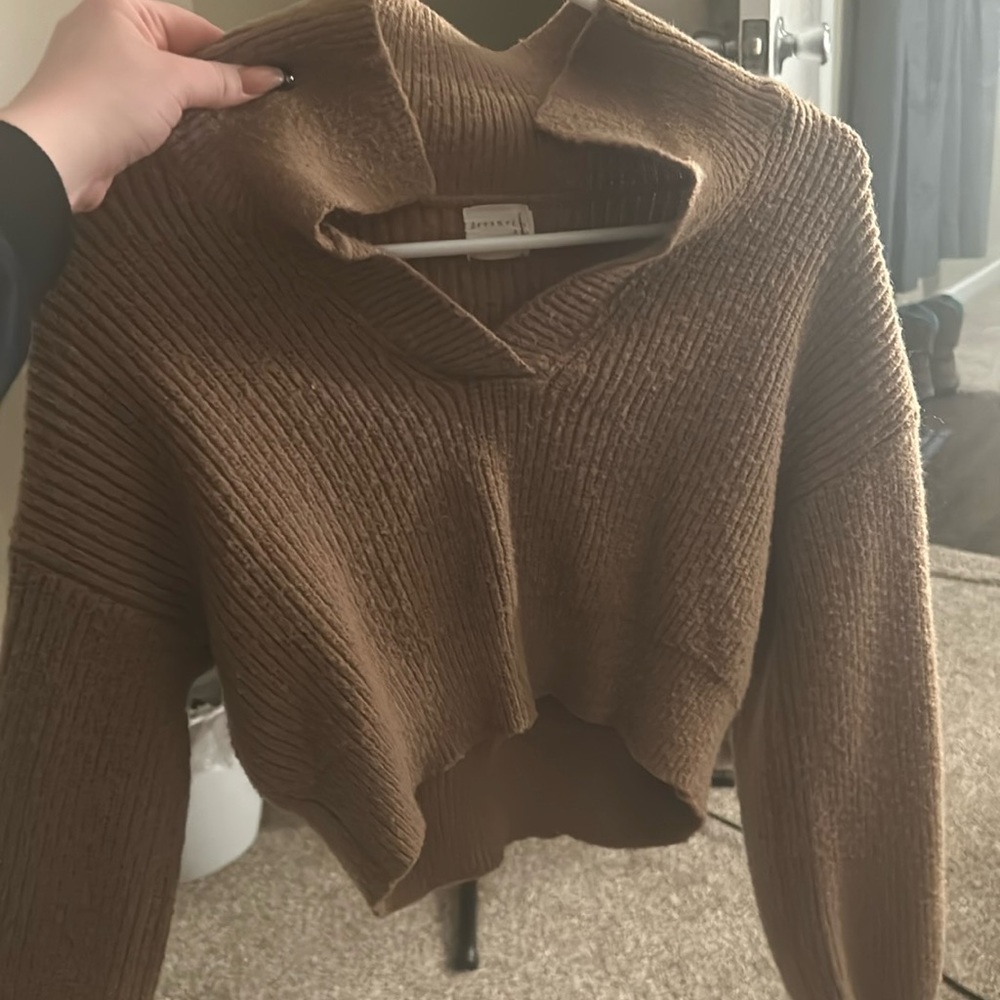 Brown size: small